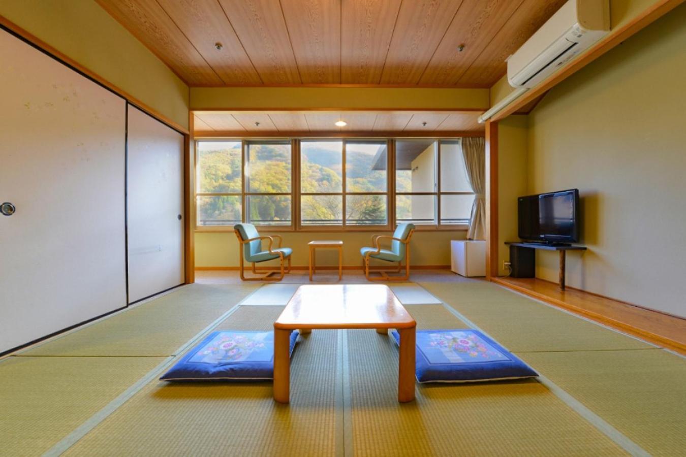 Hotel Ooedo Onsen Monogatari Shinshu Kakeyu à Ueda Chambre photo