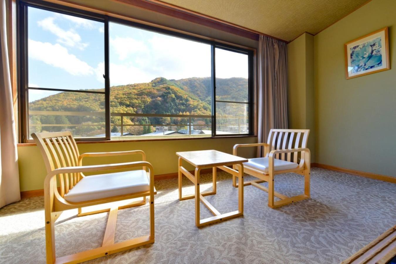 Hotel Ooedo Onsen Monogatari Shinshu Kakeyu à Ueda Chambre photo